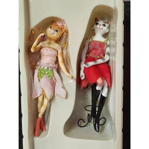 Dillard's Trimming Cat Ornaments